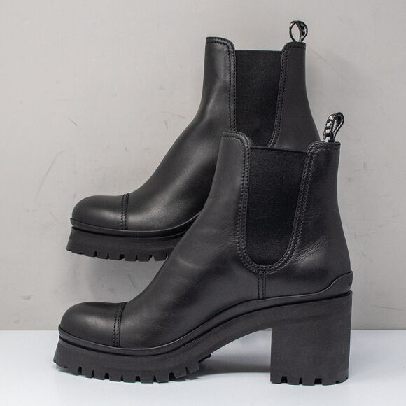 MIU MIU Prada Black Leather Chelsea Boots, Size 41 (11 US) - Picture 3 of 8